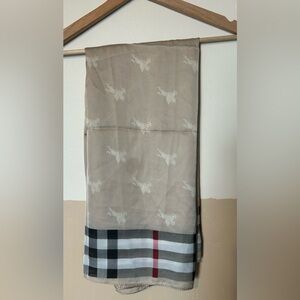 Women’s Elegant Beige and Black Checkered Scarf